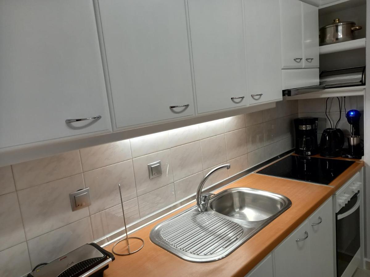 Mystique Apartment โคโมทินี ภายนอก รูปภาพ
