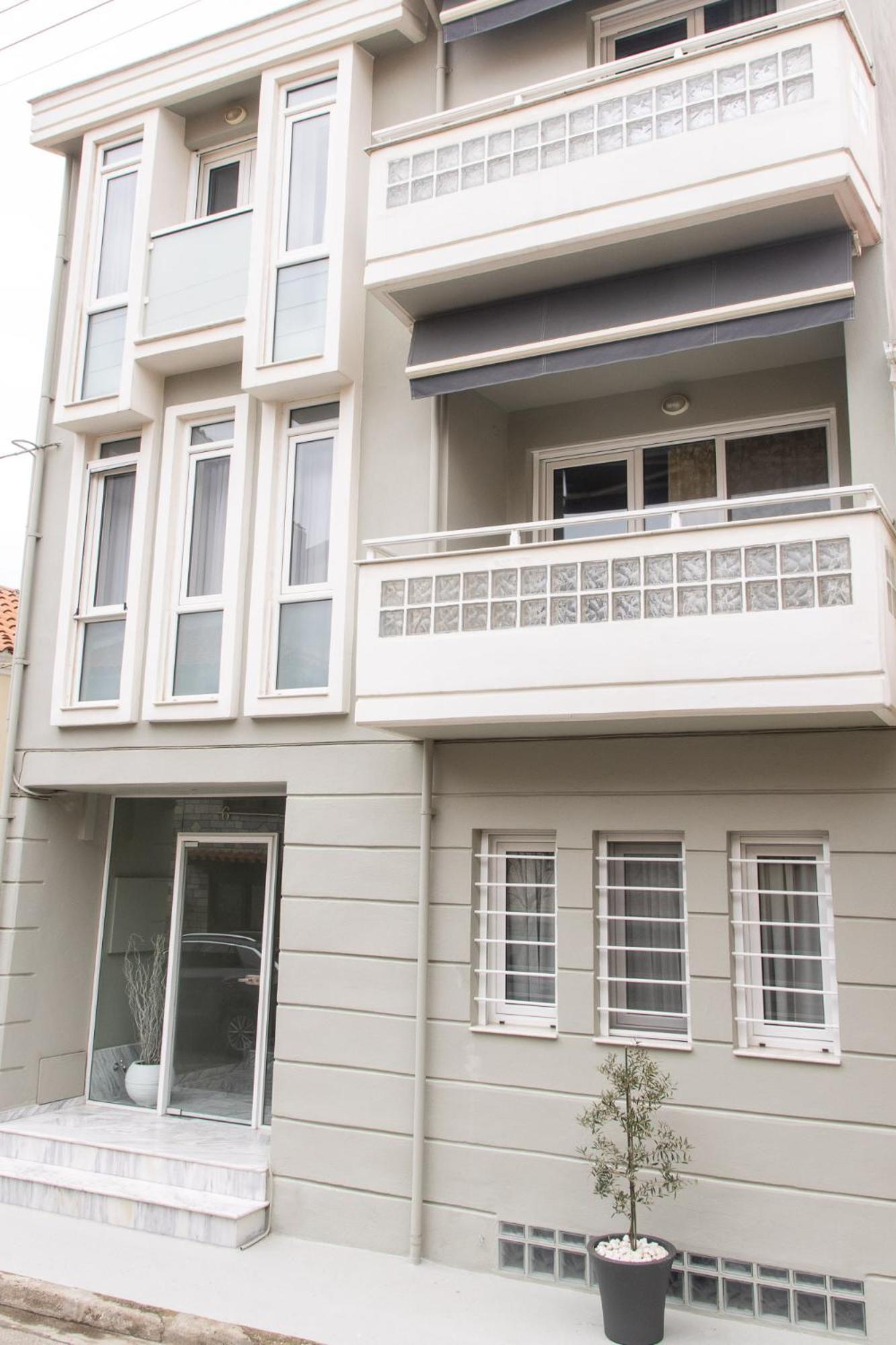 Mystique Apartment โคโมทินี ภายนอก รูปภาพ